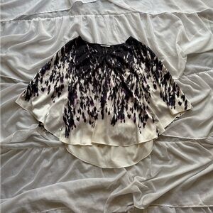 TAHARI Satin V-Neck Tunic Flowy Blouse